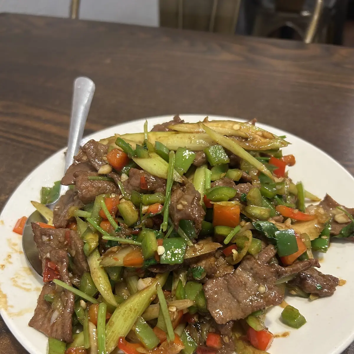 小炒黄牛肉 stir-fried beef with chili